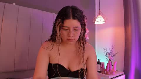 valeria_rouse28 online show from 11-30-25, 06:12