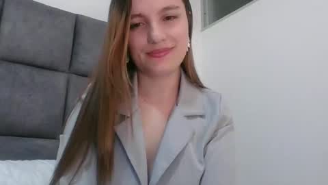 valeriafrannco online show from 02-06-25, 08:29