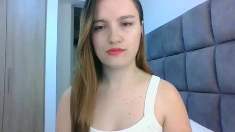 valeriafrannco online show from 02-26-25, 03:21