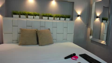 Snapshot of valeriagarciax chatting on 11-11-25, 12:05 ValeriaGarciax online show from 11-11-25, 12:05