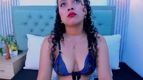 Valeria online show from 12-01-25, 07:30