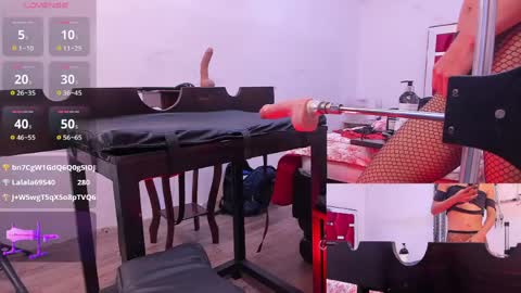 Snapshot of valeriaqueents__ chatting on 05-17-26, 02:31 valeria online show from 05-17-26, 02:31