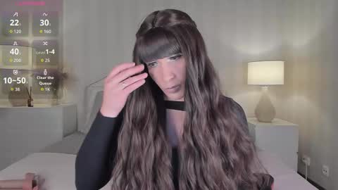 Snapshot of valeriasecret chatting on 10-28-25, 12:09 Valeria online show from 10-28-25, 12:09