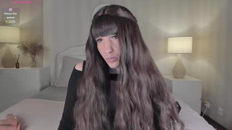 Snapshot of valeriasecret chatting on 11-10-25, 12:26 Valeria online show from 11-10-25, 12:26