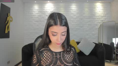 Snapshot of valeriavelvet chatting on 01-16-25, 11:48 Vale  online show from 01-16-25, 11:48