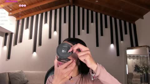 Snapshot of valeriavelvet chatting on 02-16-25, 03:05 Vale  online show from 02-16-25, 03:05