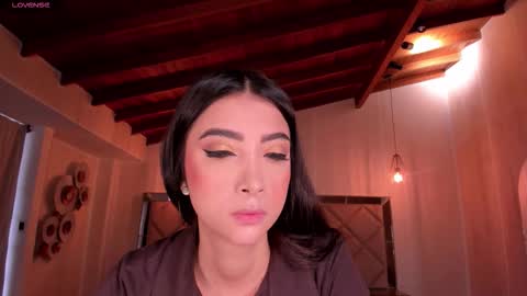 Snapshot of valeriavelvet chatting on 10-07-25, 12:02 Vale  online show from 10-07-25, 12:02