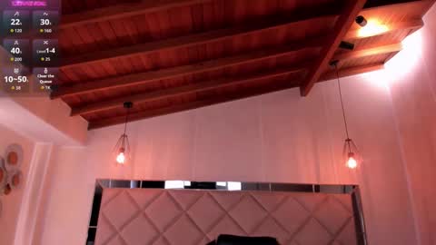 Snapshot of valeriavelvet chatting on 10-29-25, 12:18 Vale  online show from 10-29-25, 12:18