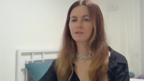 valerie_rose777 online show from 11-17-25, 08:03