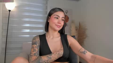 Snapshot of valerieaustin chatting on 02-17-25, 05:32 call me Val online show from 02-17-25, 05:32