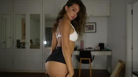 Valerie online show from 11-26-25, 12:44