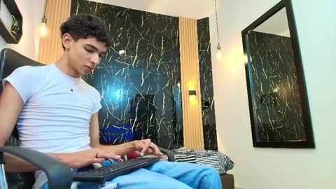 VALERIO  online show from 04-08-26, 02:55