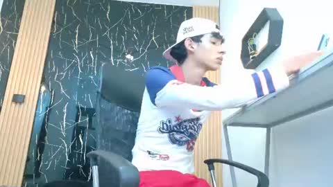 Snapshot of valerihot_1 chatting on 07-17-26, 02:51 VALERIO online show from 07-17-26, 02:51
