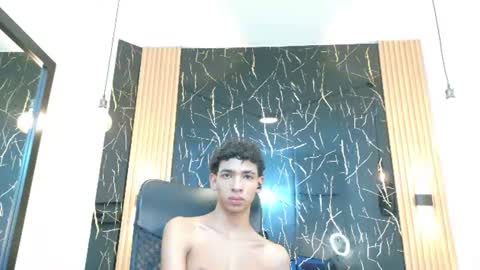 Snapshot of valerihot_1 chatting on 07-27-26, 03:24 VALERIO online show from 07-27-26, 03:24
