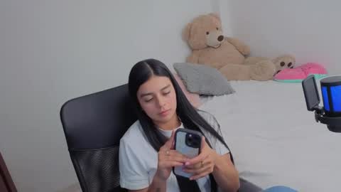 Juli C online show from 04-22-26, 01:52