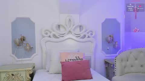 Snapshot of valerith_vega chatting on 10-08-25, 12:03 online show from 10-08-25, 12:03