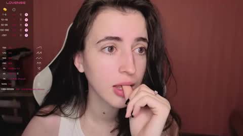 Snapshot of valeritiio chatting on 10-05-25, 03:49 valeritiio online show from 10-05-25, 03:49