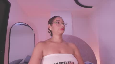 Valeryn online show from 04-17-26, 03:09