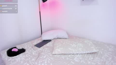 Snapshot of valery__nova chatting on 12-02-24, 07:49 Cris online show from 12-02-24, 07:49