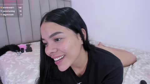 Snapshot of valery__nova chatting on 02-22-25, 09:15 Cris online show from 02-22-25, 09:15