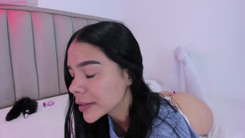 Snapshot of valery__nova chatting on 10-08-25, 10:29 Cris online show from 10-08-25, 10:29