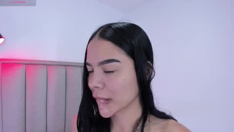 Snapshot of valery__nova chatting on 10-18-25, 03:09 Cris online show from 10-18-25, 03:09