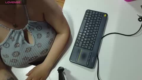 valery cute 18 online show from 10-30-25, 11:33