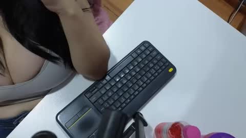 valery cute 18 online show from 12-04-25, 10:51