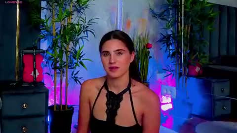 Snapshot of valery_evann chatting on 07-14-26, 06:35 Valery online show from 07-14-26, 06:35