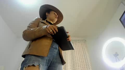 valery_hot692 online show from 06-07-26, 03:05