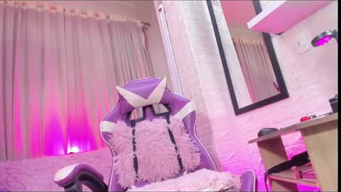Snapshot of valery_kleii01 chatting on 06-26-26, 06:56 Valery online show from 06-26-26, 06:56
