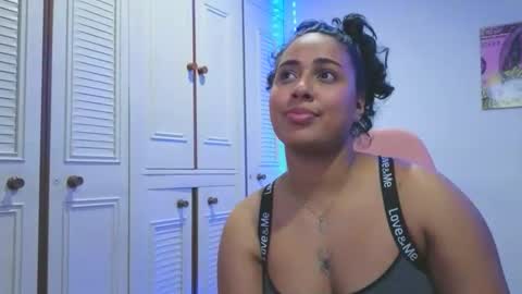 valery_lovex_ online show from 04-11-26, 12:59