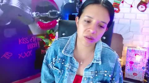 Valeria online show from 12-21-24, 12:49