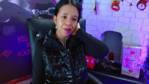 Valeria online show from 12-23-24, 11:57