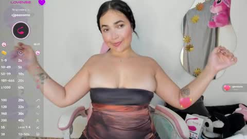 Valery  online show from 04-10-26, 04:17