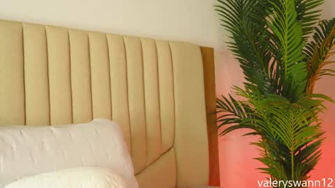 Valery swan1 online show from 04-16-26, 07:31