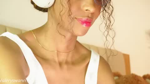 Valery swan1 online show from 08-06-26, 04:03