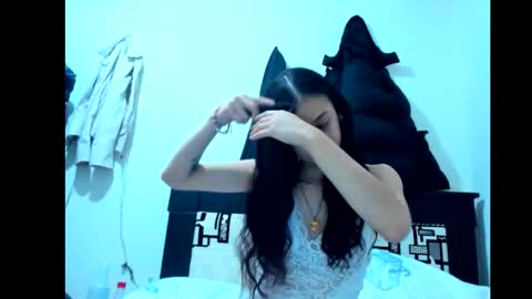 B V Naughty online show from 11-12-25, 07:35