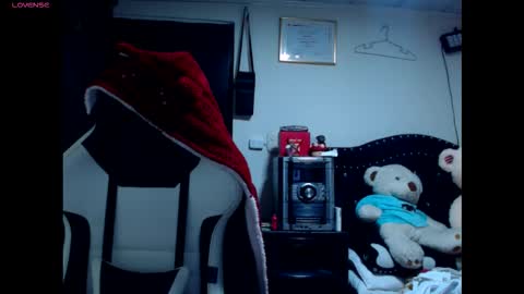 B V Naughty online show from 02-25-26, 12:09