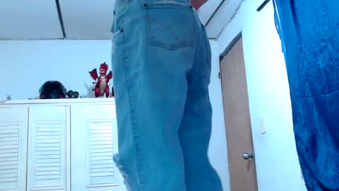 Snapshot of valerybaker1 chatting on 06-12-26, 03:49 B V Naughty online show from 06-12-26, 03:49