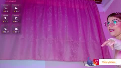 Snapshot of valeryblaze_ chatting on 07-11-26, 05:15 Valery online show from 07-11-26, 05:15