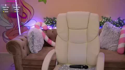 V A L E R Y  M U R online show from 12-17-25, 08:04