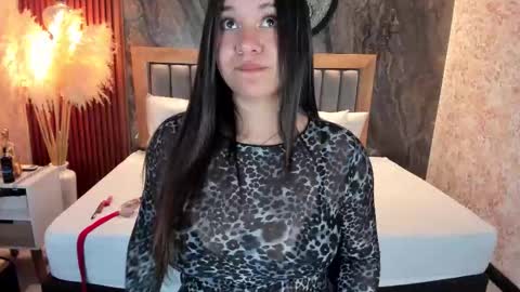 Valerie Shadey  online show from 11-28-25, 08:55