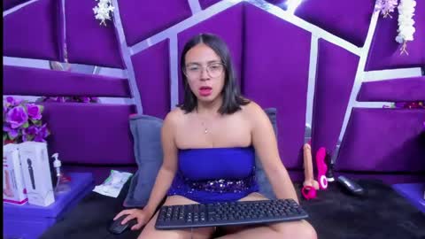 Snapshot of valerysweety__ chatting on 05-23-26, 03:12 ValerySweety online show from 05-23-26, 03:12