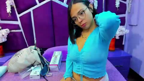 Snapshot of valerysweety__ chatting on 06-21-26, 03:20 ValerySweety online show from 06-21-26, 03:20