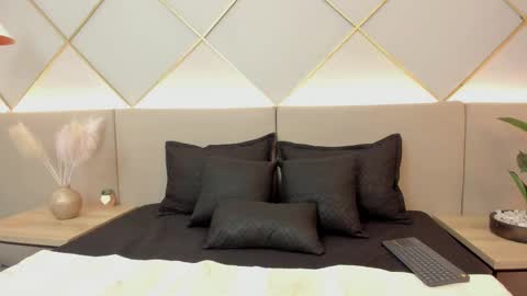 Sofia online show from 03-18-26, 11:19