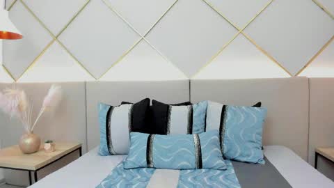 Sofia online show from 04-05-26, 11:57