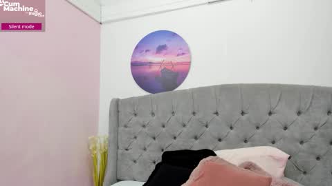 Snapshot of valesskahall chatting on 11-22-25, 11:09 Valesskahall online show from 11-22-25, 11:09