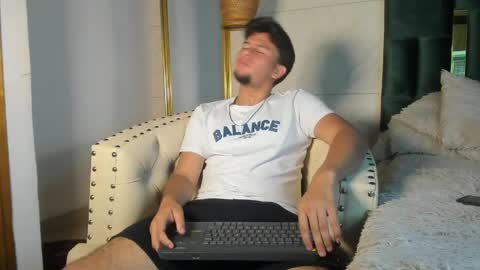 Valentino online show from 04-15-26, 07:58