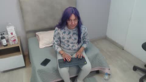 valevicious online show from 11-10-25, 07:35